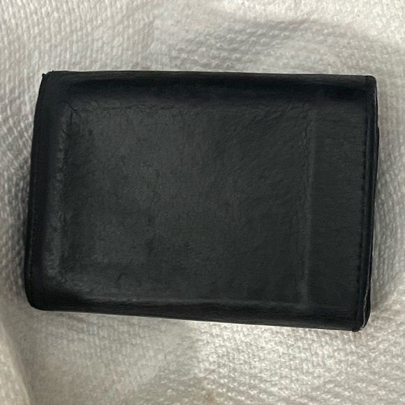 Louis Vuitton lock mini trifold wallet Black calfskin leather - Picture 2 of 9